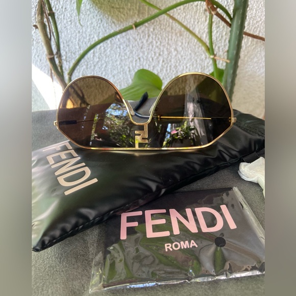 FENDI ENDURA AVIATOR SUNGLASSES Fe40080u - Picture 5 of 6